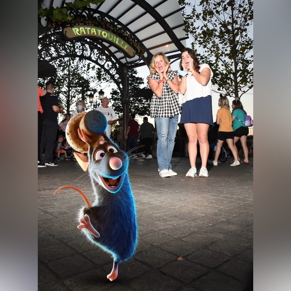 Black and White Checkered Sleeveless entro Gingham Top Disney Medium - Picture 3 of 5
